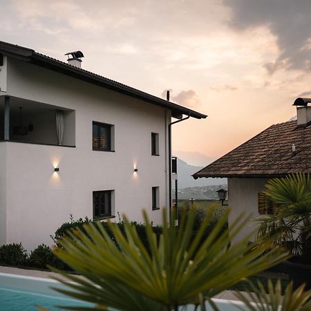 Antonya Apartments Schenna Bagian luar foto