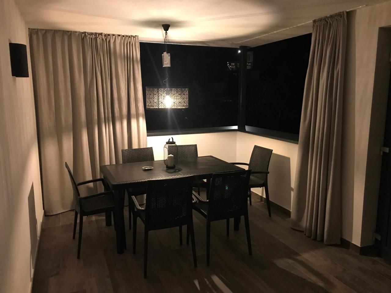 Antonya Apartments Schenna Bagian luar foto