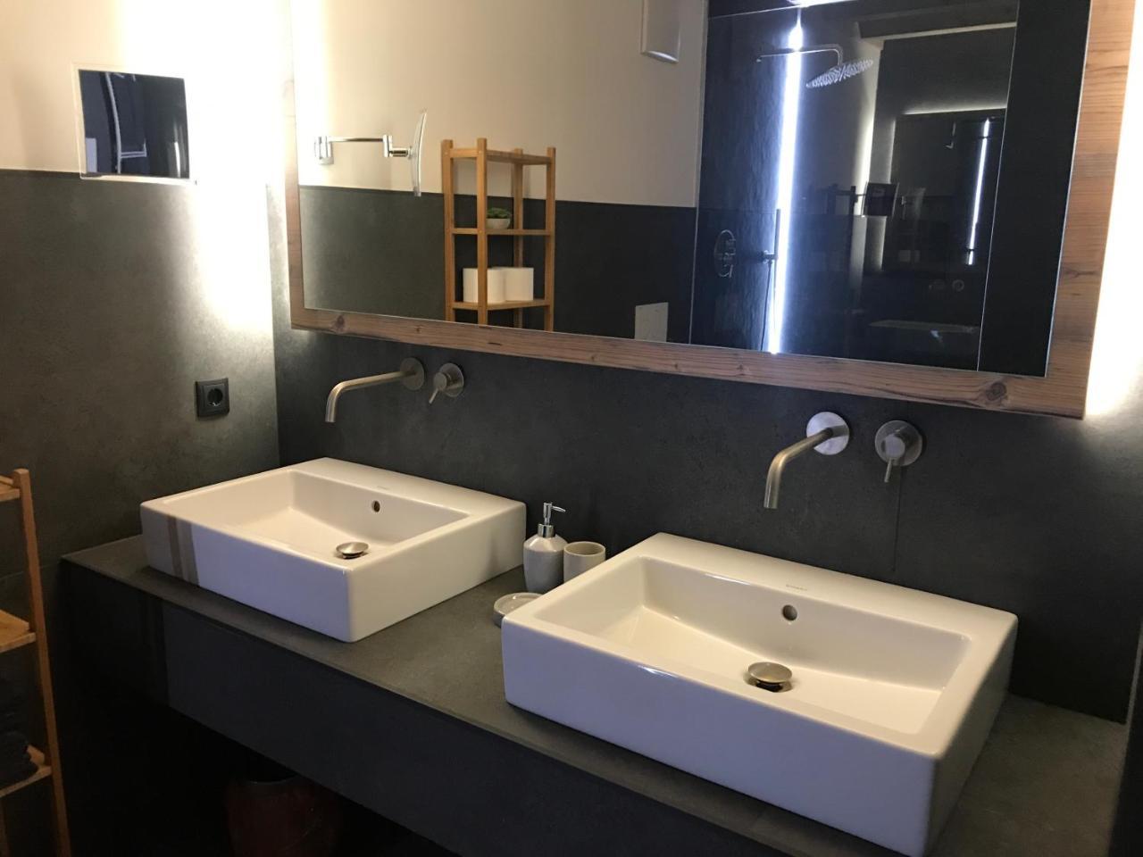 Antonya Apartments Schenna Bagian luar foto