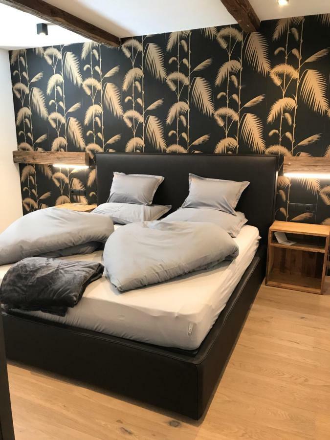 Antonya Apartments Schenna Bagian luar foto